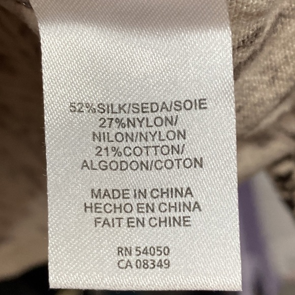 Jones New York animal print top - Picture 6 of 6